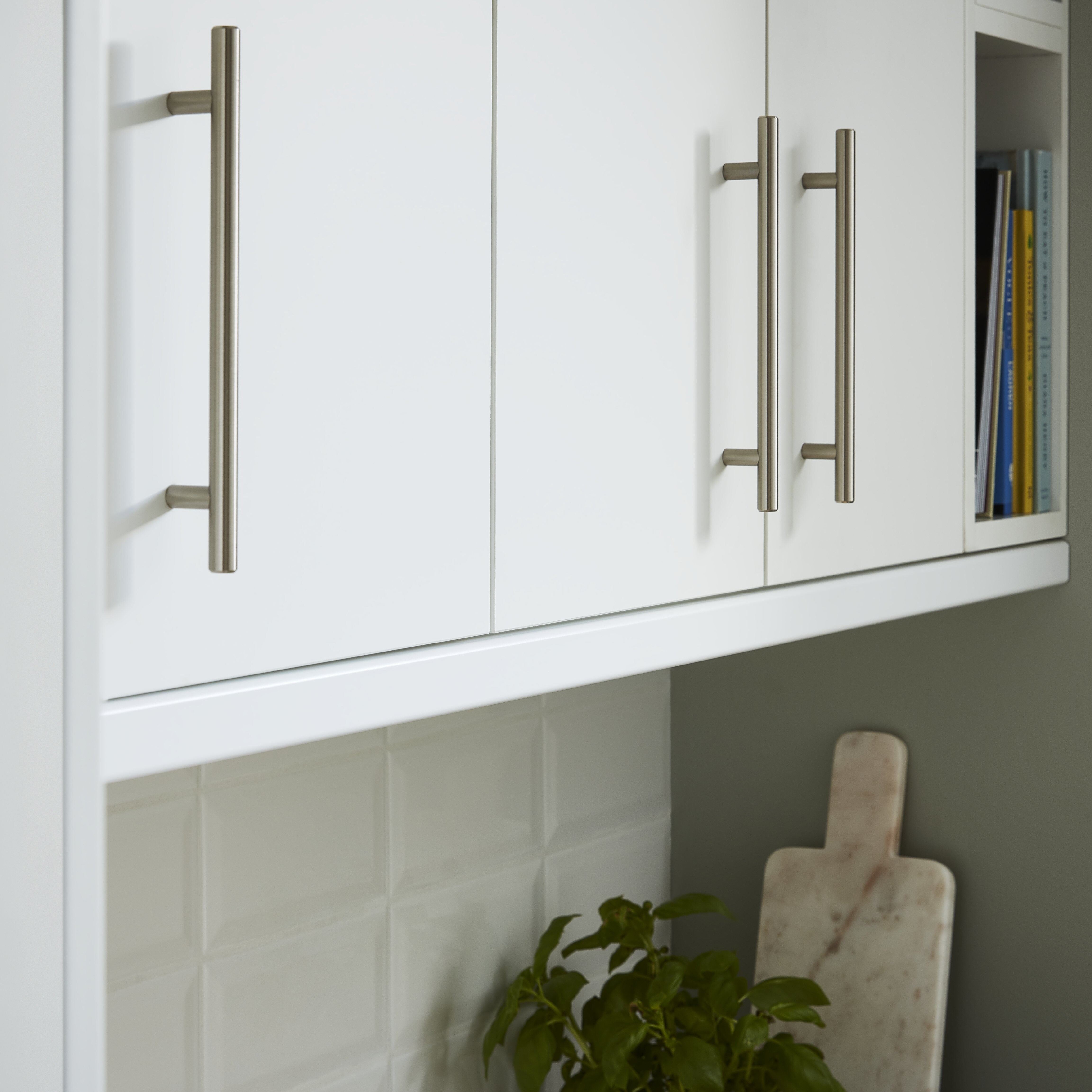 Cornisa GOODHOME Alpinia, MDF, 3.5 x 240 cm, alb