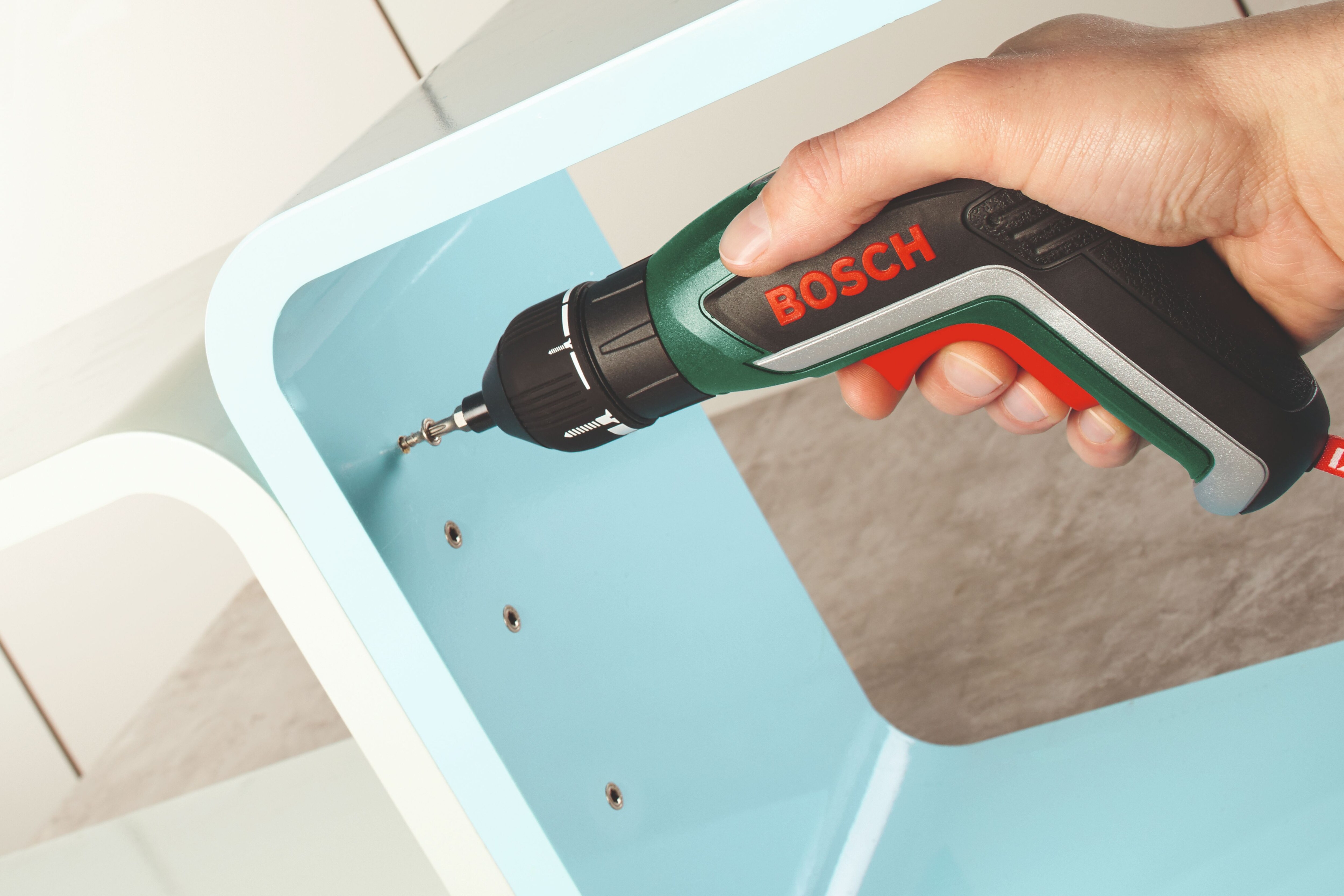 Surubelnita electrica fara fir, 3.6 V, 1.5 Ah, 3 h Bosch Ixo V