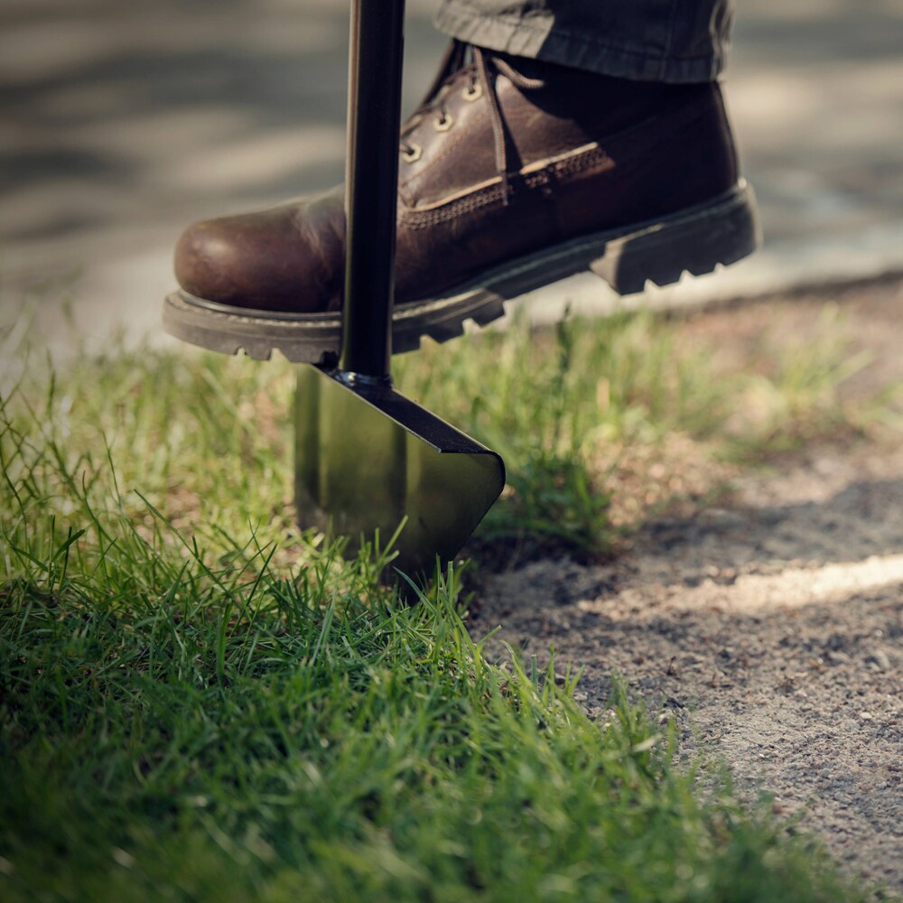 Unealta pentru bordurat FISKARS Solid, otel, negru