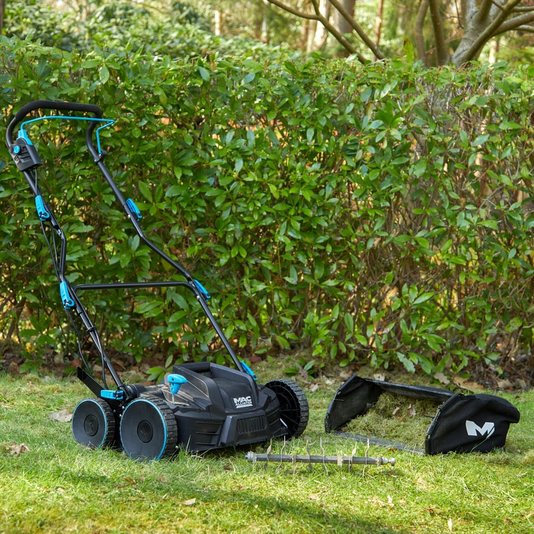 Scarificator si aerator gazon 2 in 1 MAC ALLISTER MSRP1800-3, Electric, 1800W, latime de lucru 37cm, sac colectare 45 L, negru