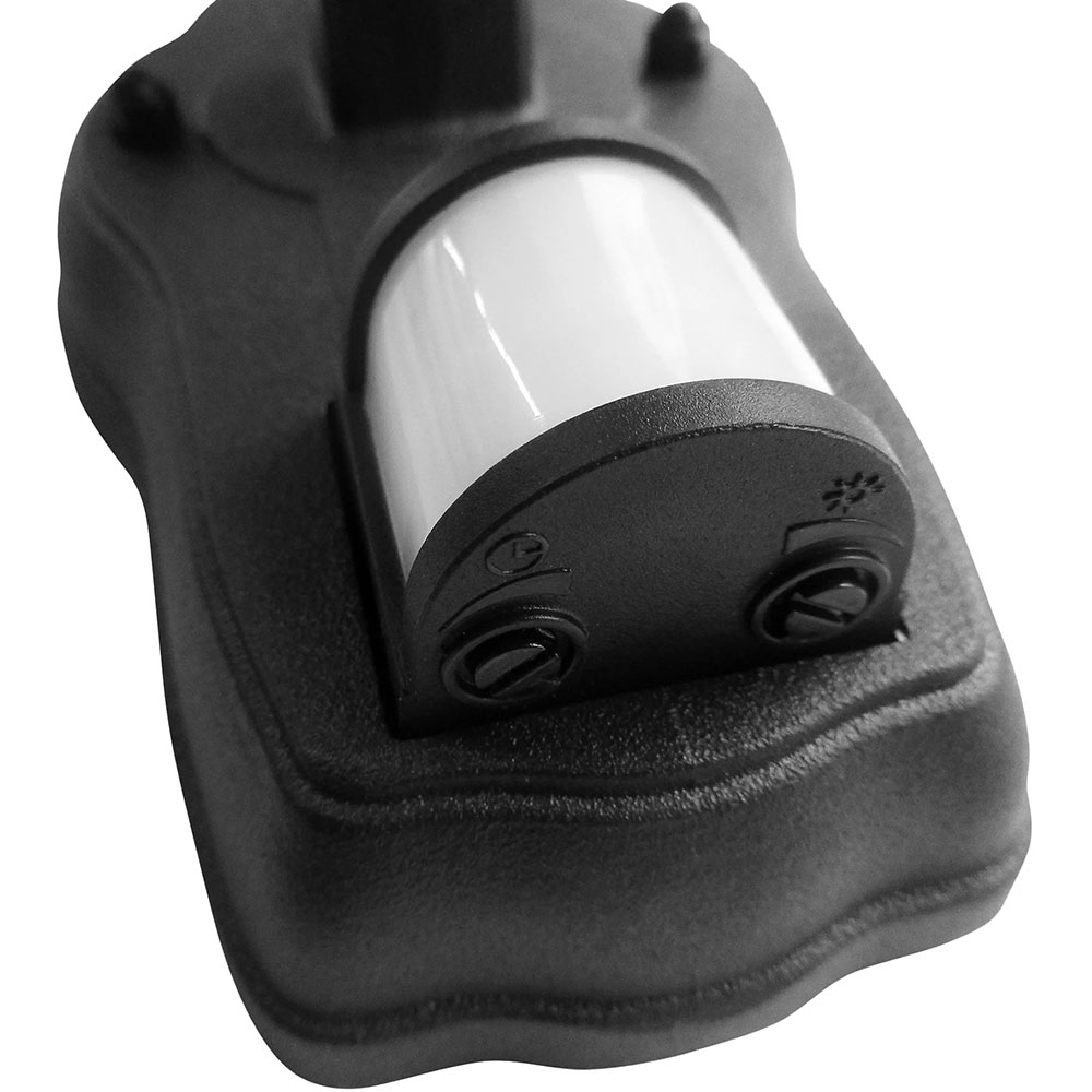 Aplica de exterior cu senzor Varennes 101278187, 60W, IP44, negru