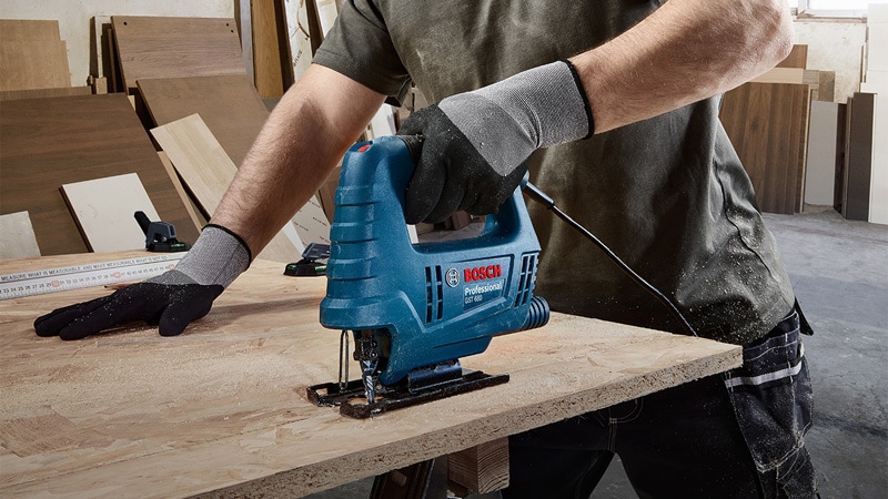 Fierastrau vertical Bosch Professional GST 680, 500W, 3100SPM, Lungime cursa 20 mm