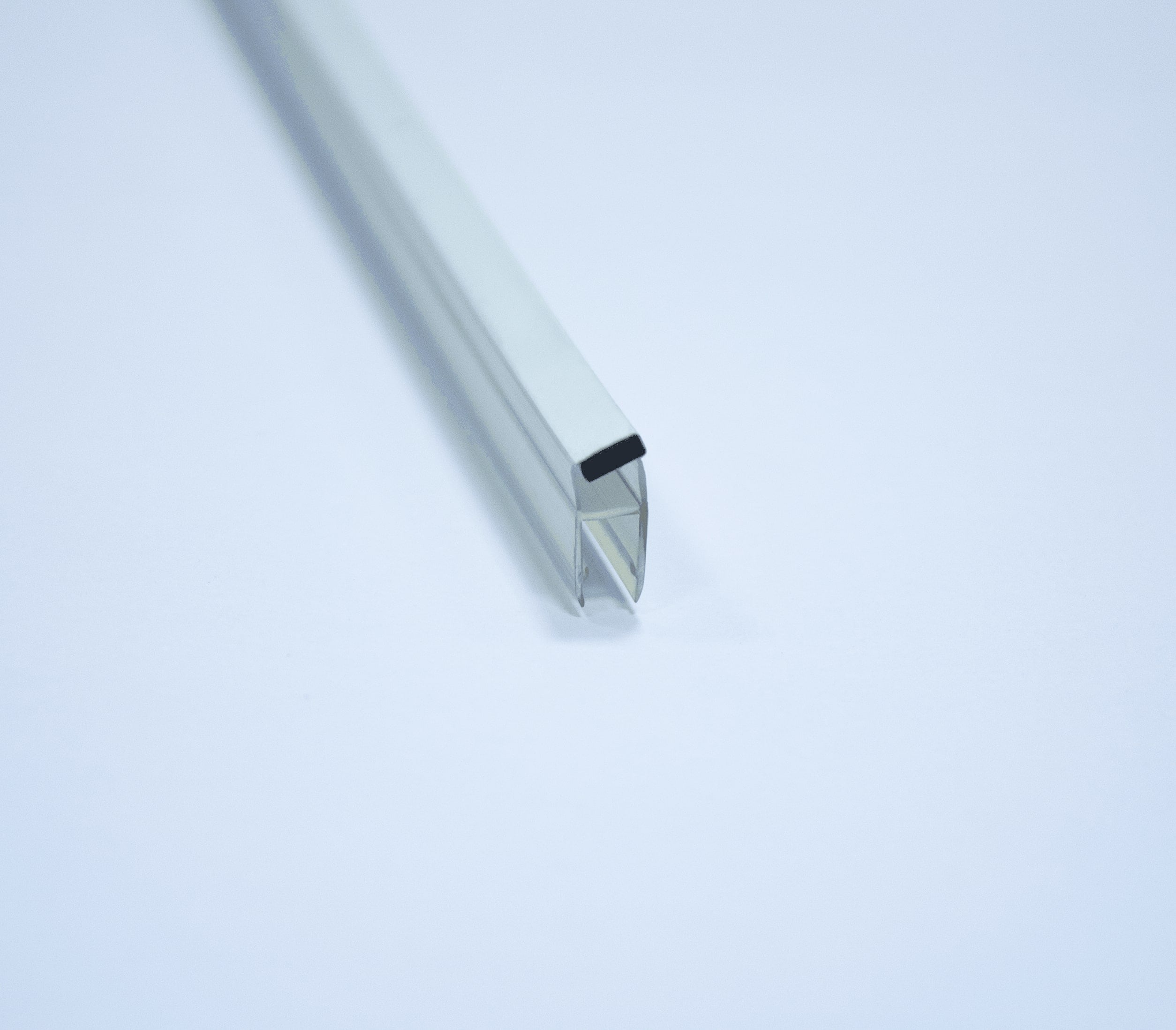Cheder etansare magnetic SANOTECHNIK Q206, pentru sticla grosime 6mm, cabine semirotunde, 2 bucati