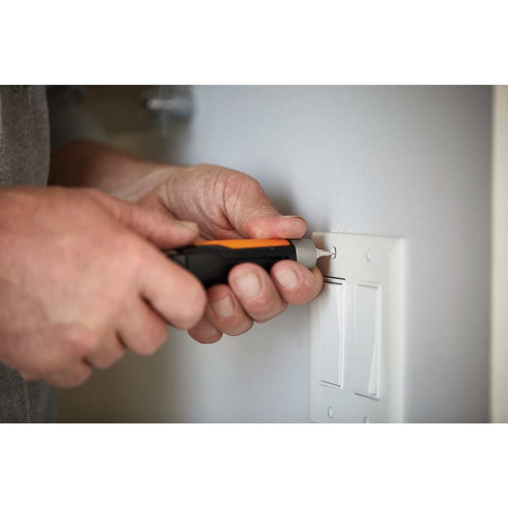 Cutit utilitar zugravi FISKARS CarbonMax, metal, negru