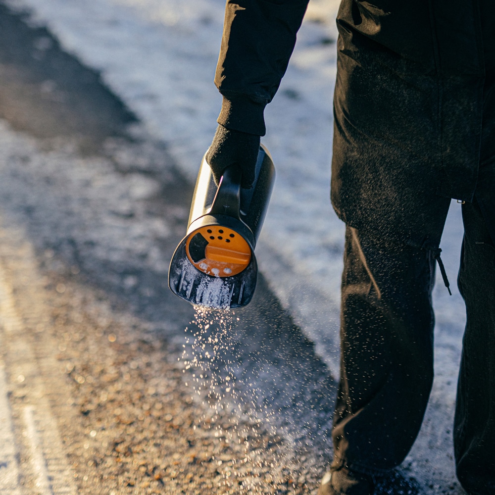 Dispozitiv de imprastiere FISKARS Solid, plastic, negru