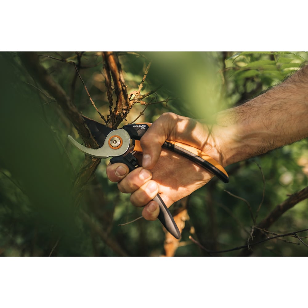 Foarfeca FISKARS Solid, marimea L, pas cu pas P341, otel, negru