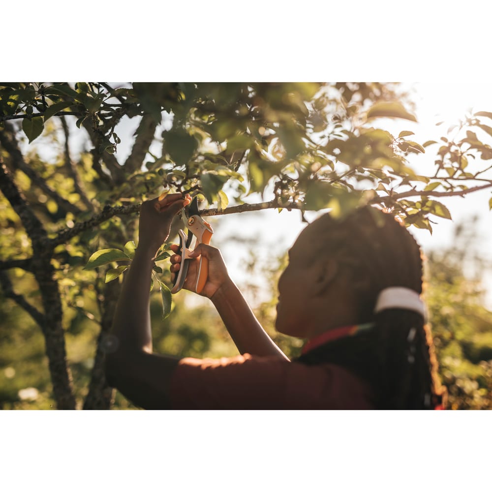 Foarfeca FISKARS Plus PowerLever, metal, negru