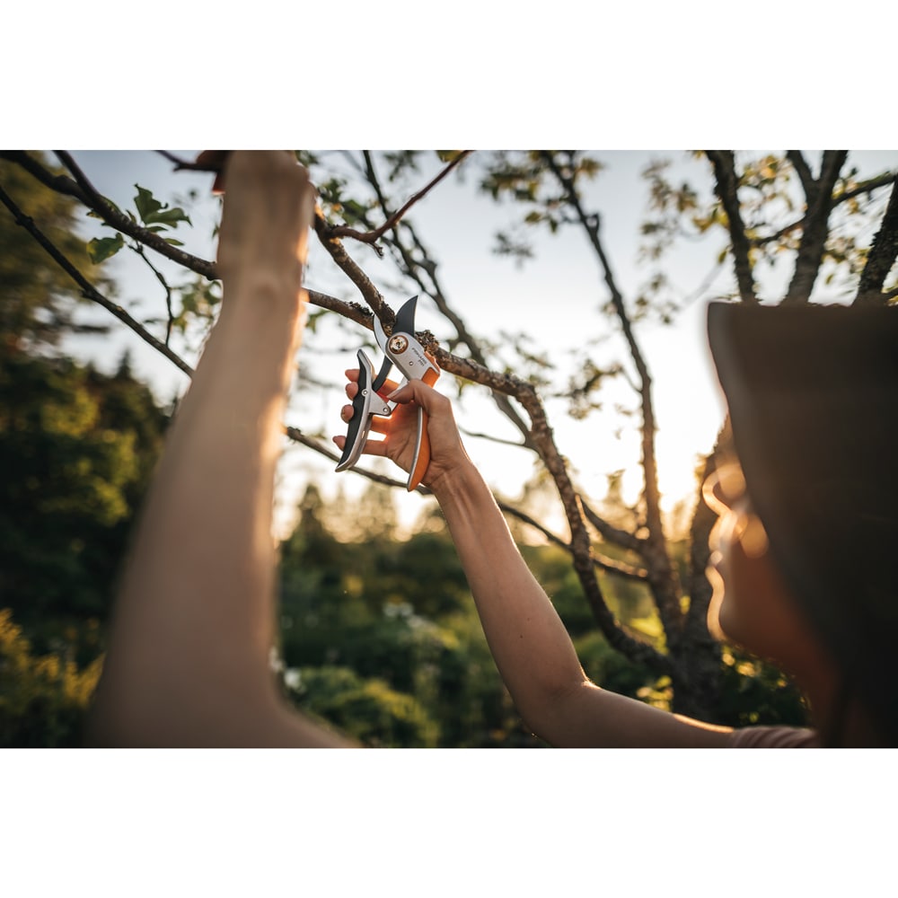 Foarfeca FISKARS Plus PowerLever, metal, negru