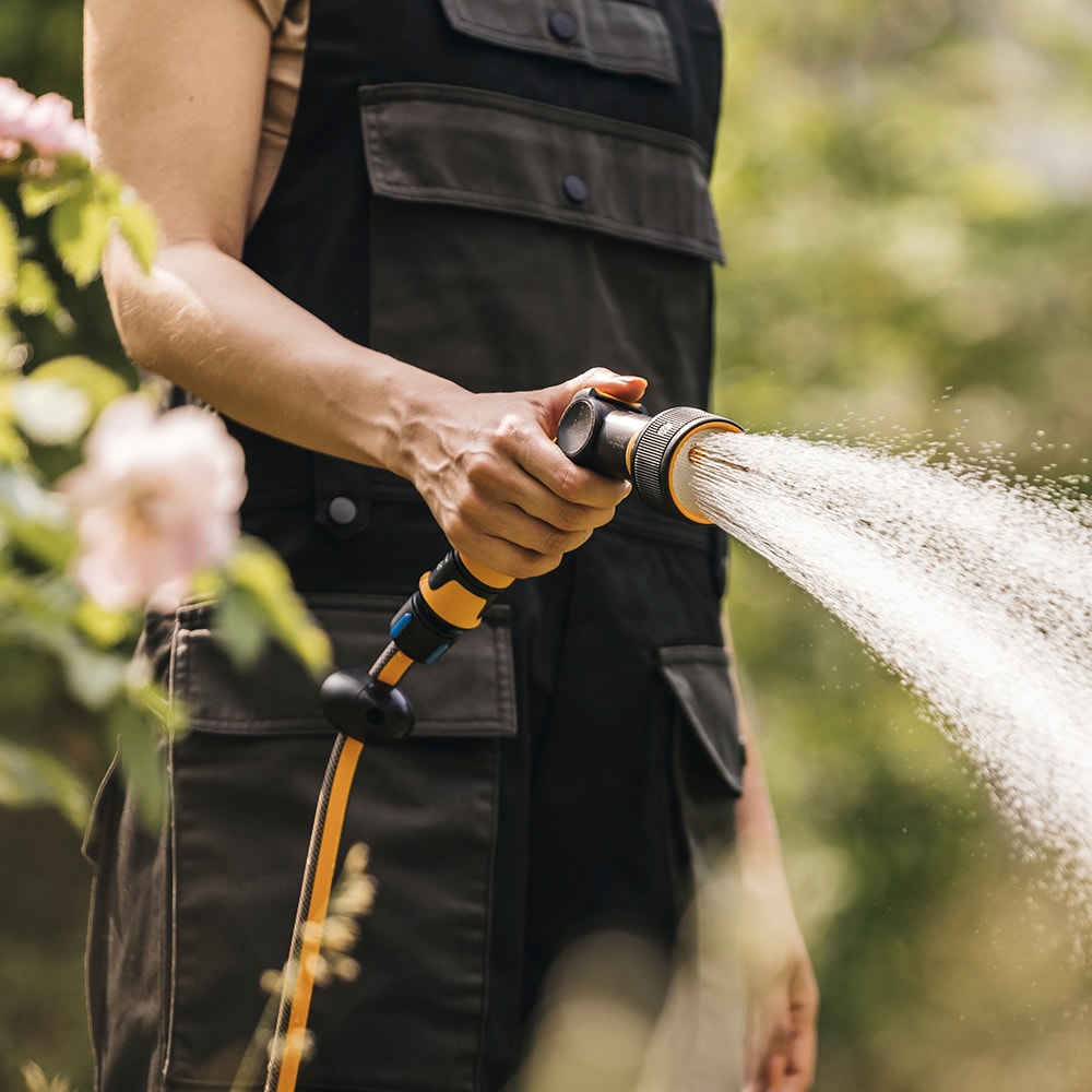 Pistol pentru stropit FISKARS 1065486, 3 jeturi, negru