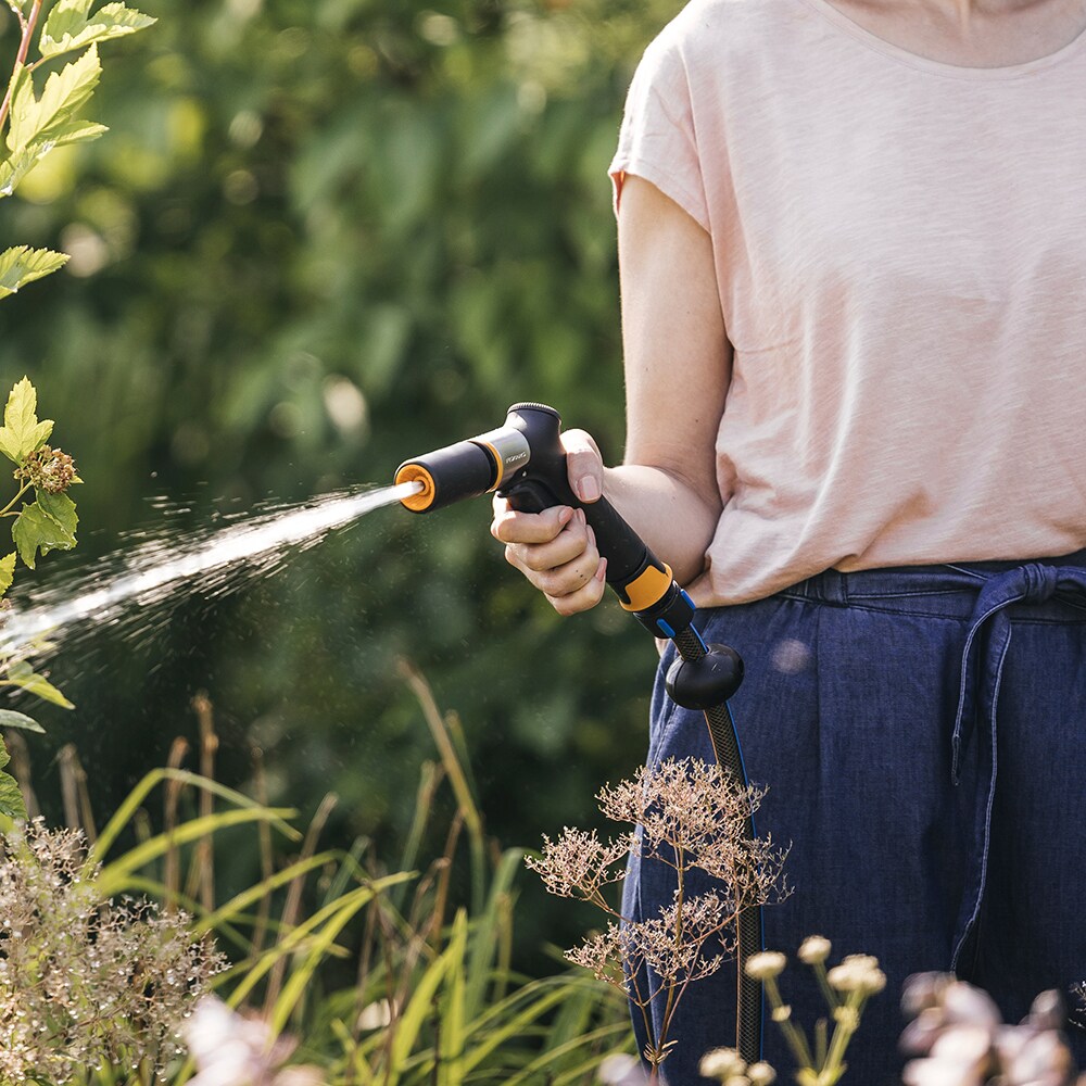 Pistol pentru stropit FISKARS 1067193, 2 jeturi, negru