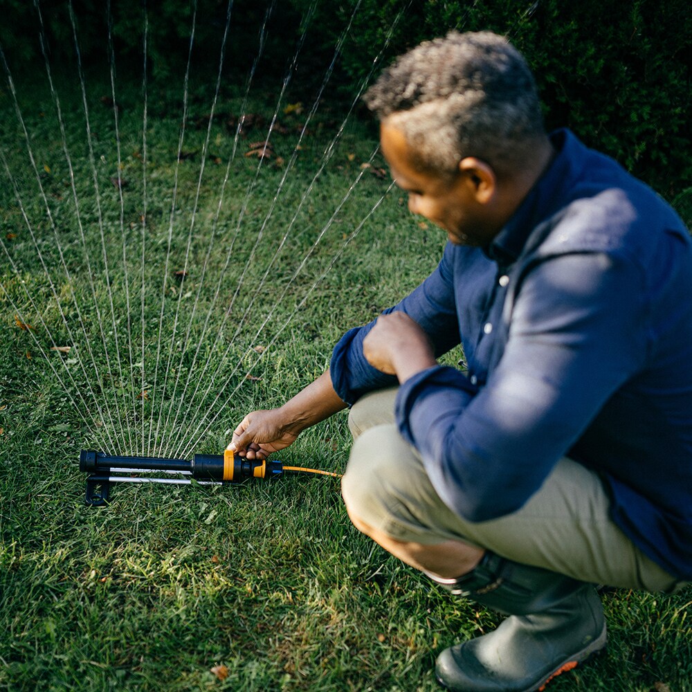 Aspersor oscilant FISKARS 1070835, 300 mp