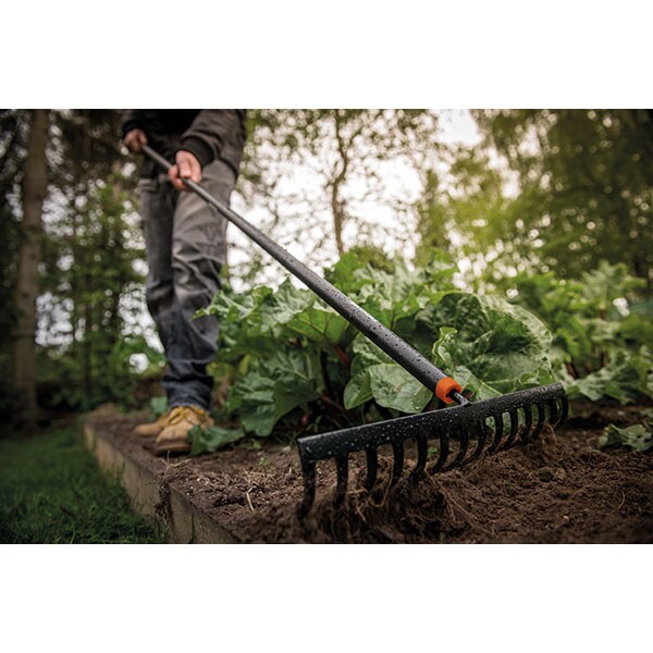 Grebla pentru sol Fiskars Solid 135715, 154cm, otel