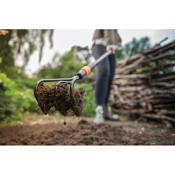 Cultivator cu 3 dinti FISKARS QuikFit 136511, 30.5cm, otel