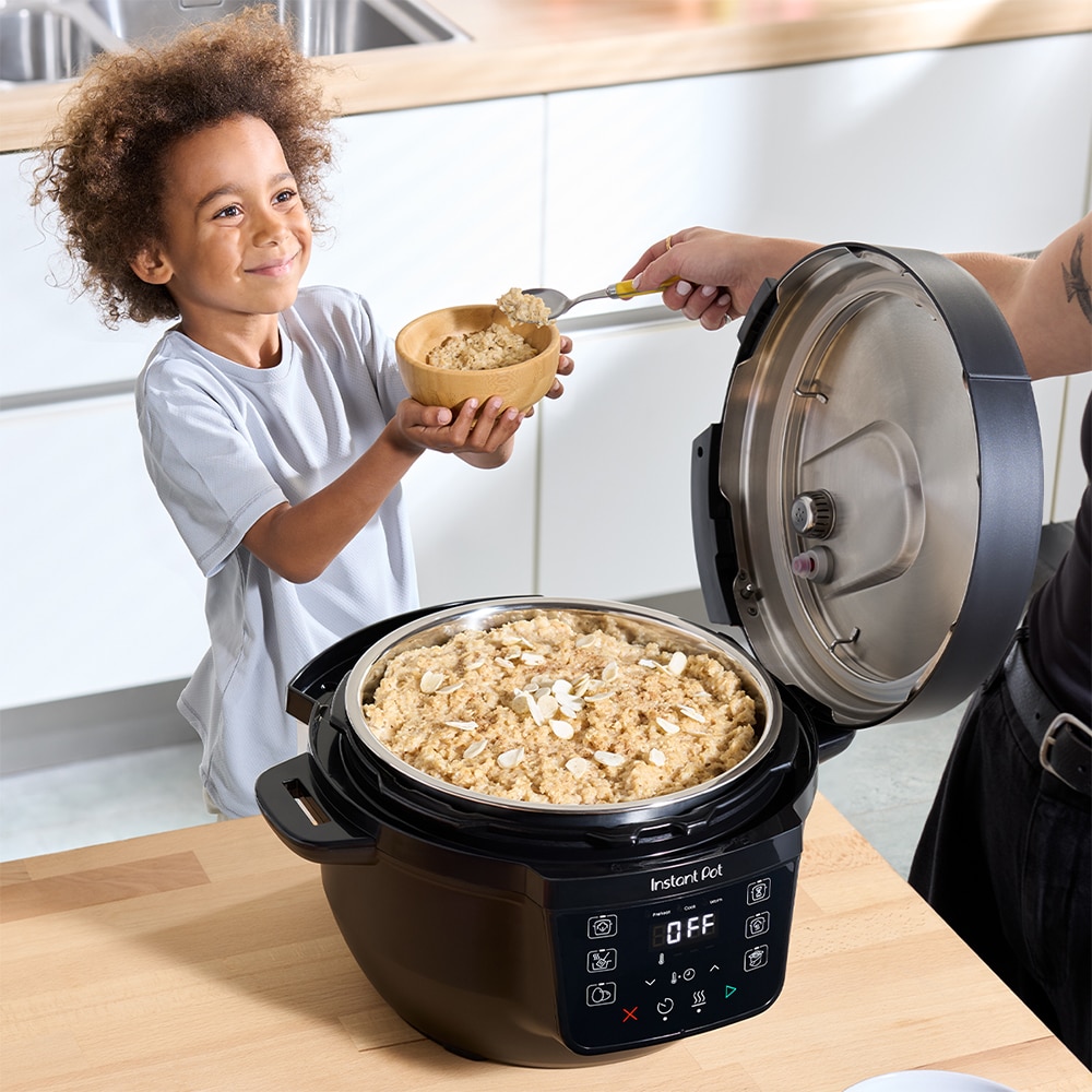 Multicooker INSTANT POT Mini 140800001EU, 3.8l, 800W, 7 programe, negru
