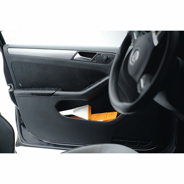 Perie si racleta pentru zapada Fiskars SnowXpert 143062, 67cm