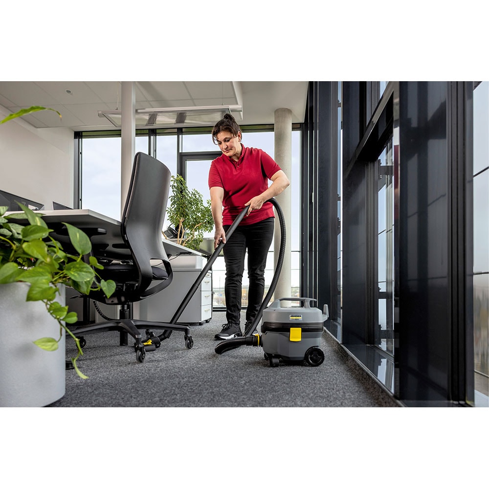 Aspirator cu sac KARCHER T 7/1 Classic 1.527-224.0, 7l, 850W, 62dB, gri antracit-negru