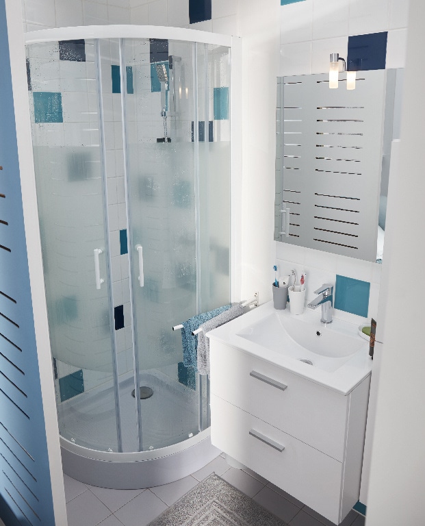 Cabina dus standard GoodHome Onega, semirotunda, 80 x 80 x 190 cm, sticla securizata 5mm, profil argintiu