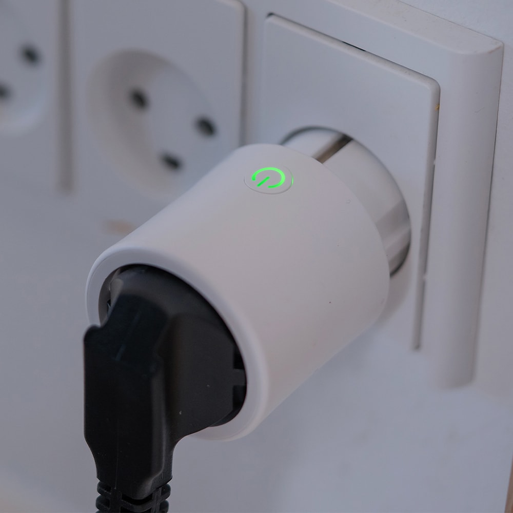 Priza smart OSRAM Smart Plus, 2300W, 16A, WiFi, alb