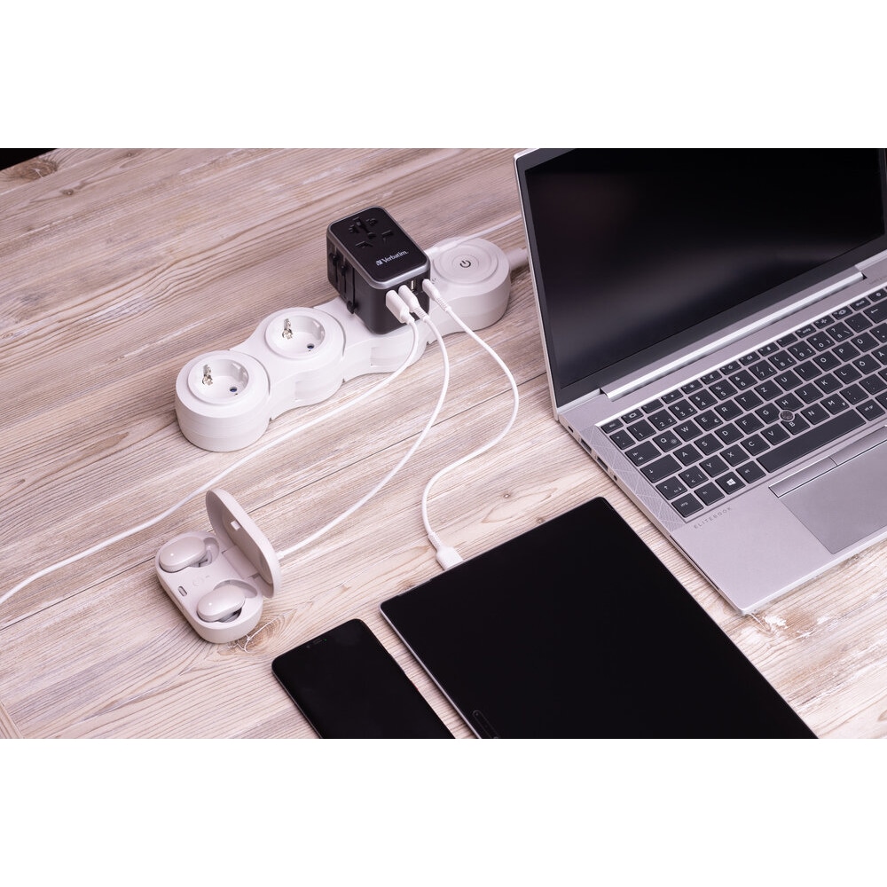 Incarcator universal laptop VERBATIM 49546, 61W