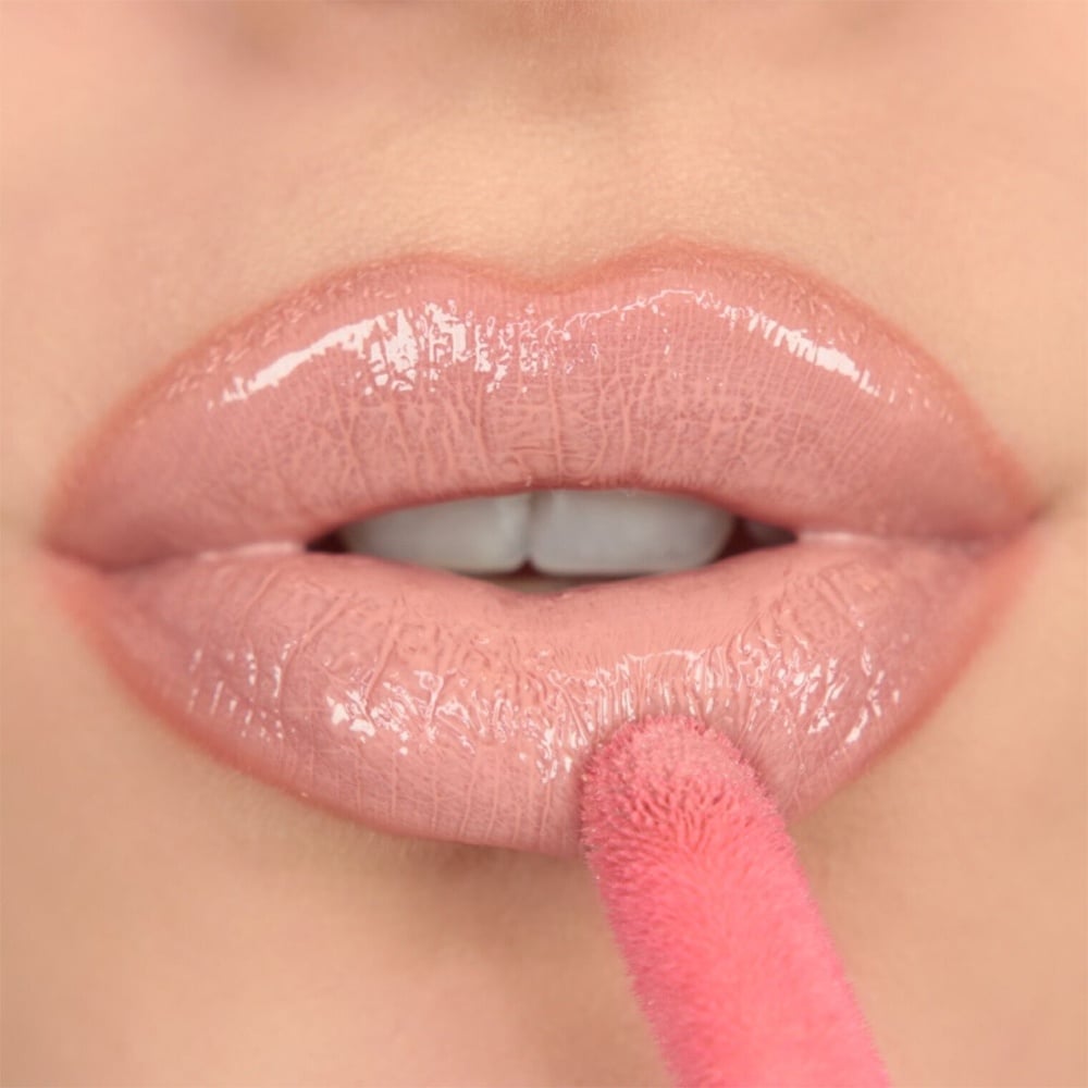 Luciu de buze MAKE UP REVOLUTION Pout Bomb Plumping Gloss, Candy, 4.6ml