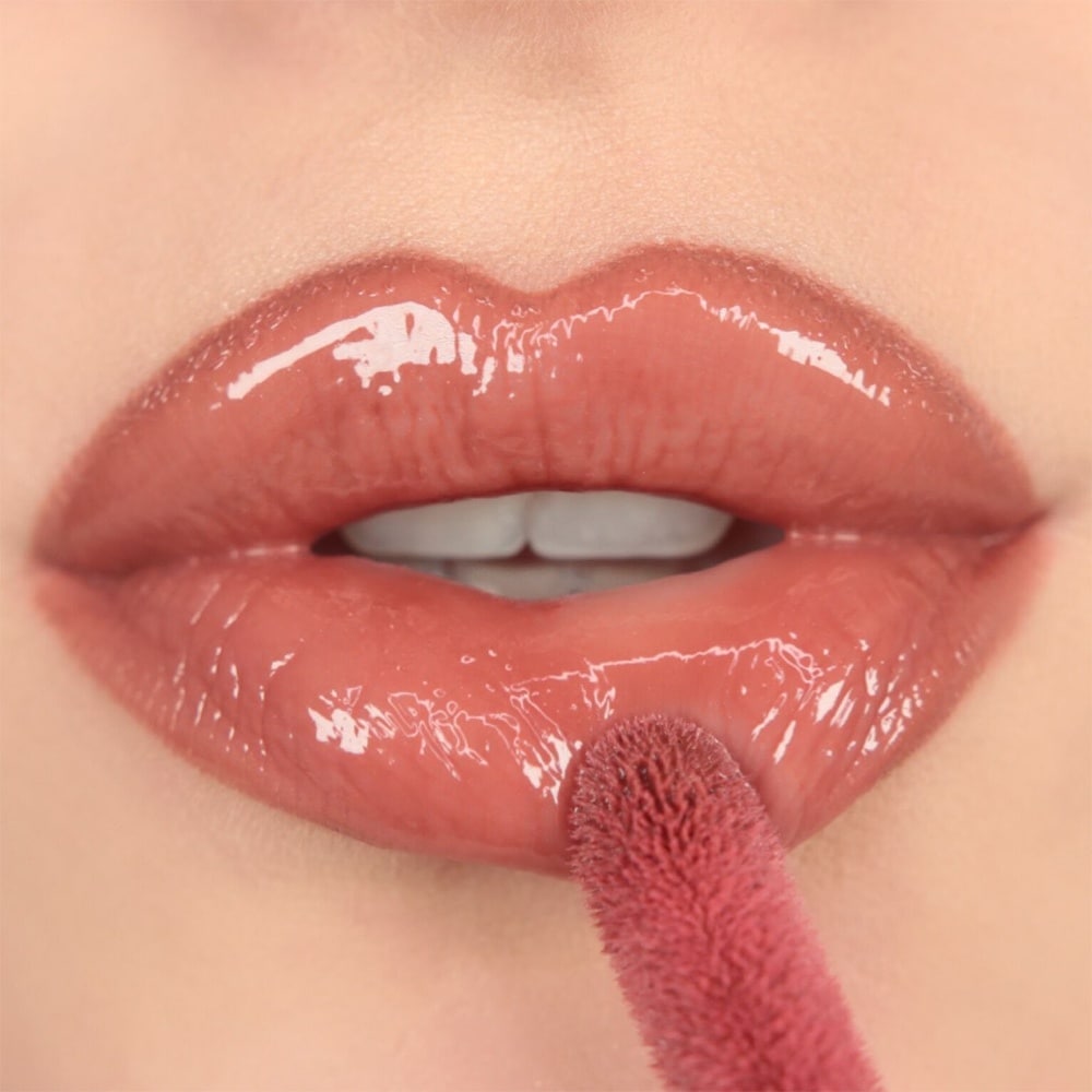 Luciu de buze MAKE UP REVOLUTION Pout Bomb Plumping Gloss, Cookie, 4.6ml