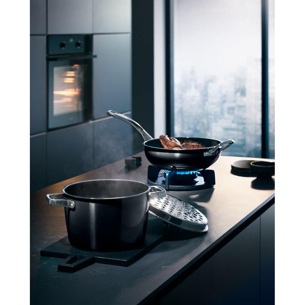 Oala WMF Fusiontec Aromatic 515345290, 6.2l, 24cm, negru