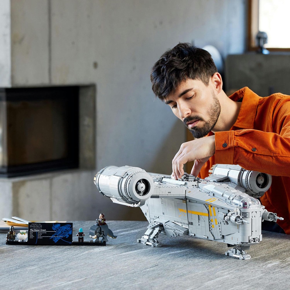LEGO Star Wars: Razor Crest 75331, 18 ani+, 6187 piese