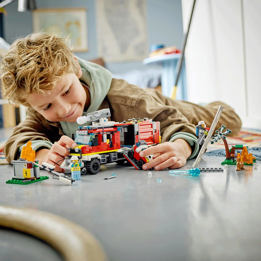 LEGO City: Masina unitatii de pompieri 60374, 7 ani+, 502 piese