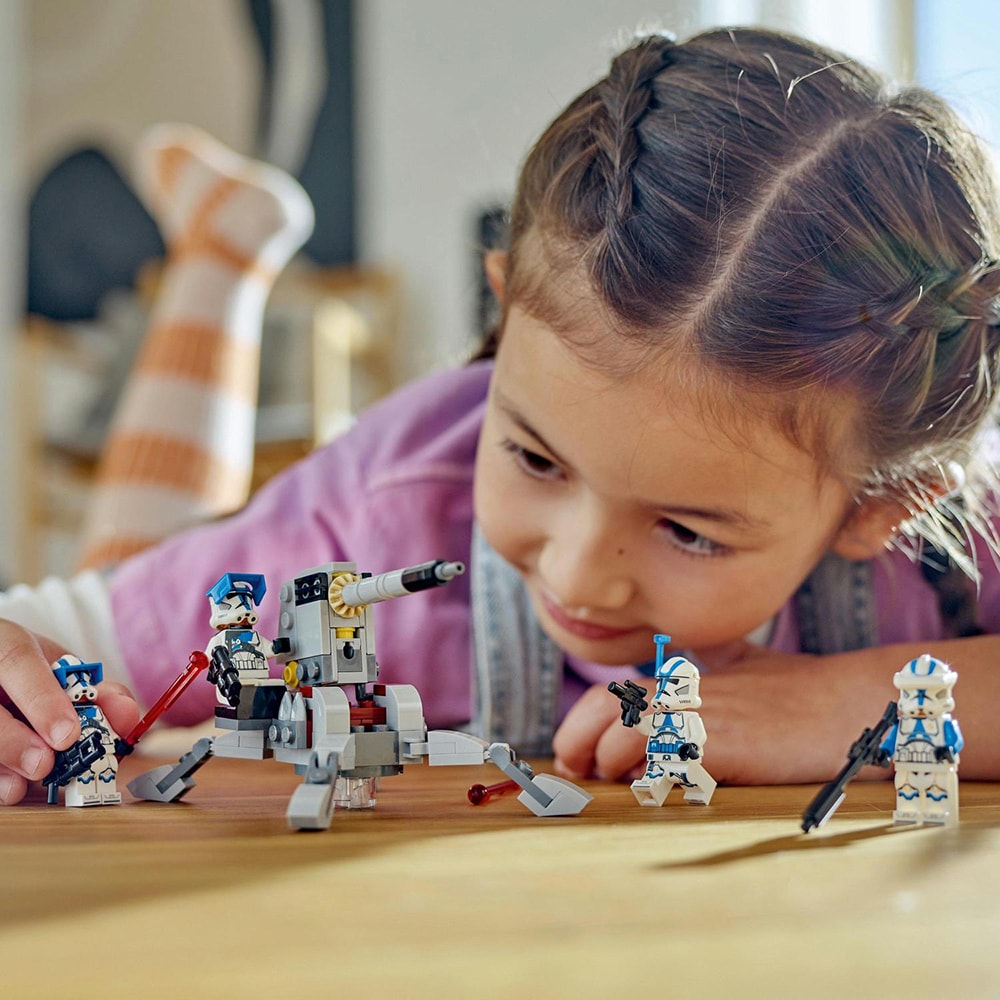 LEGO Star Wars: Pachet de lupta Clone Troopers divizia 501 75345, 6 ani+, 119 piese