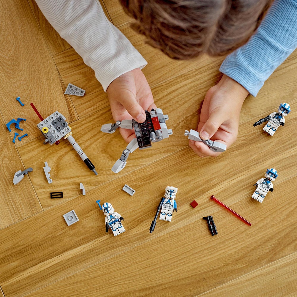 LEGO Star Wars: Pachet de lupta Clone Troopers divizia 501 75345, 6 ani+, 119 piese
