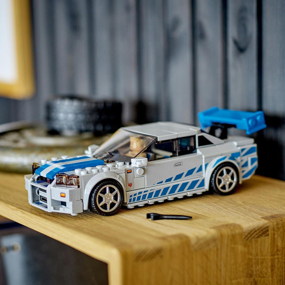 LEGO Speed Champions: 2 Fast 2 Furious Nissan Skyline 76917, 9 ani+, 319 piese