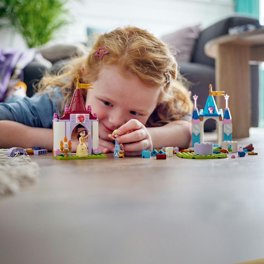 LEGO Disney Princess: Castele creative 43219, 6 ani+, 140 piese