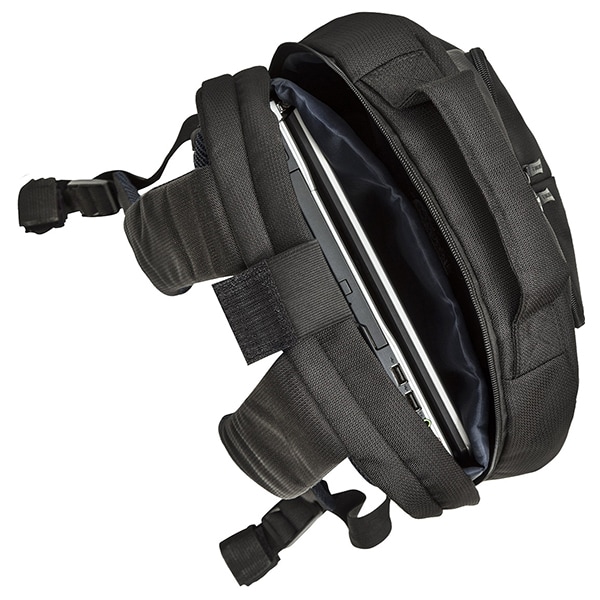 Rucsac laptop RIVACASE 8460, 17.3", poliester, negru