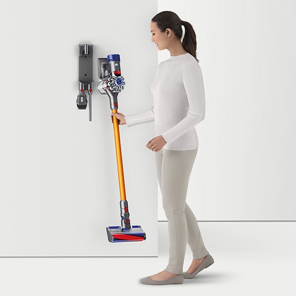 Aspirator vertical DYSON V8 Absolute+, 0.54l, 21.6V, autonomie max 40 min, Sistem Point&Shoot, auriu-mov