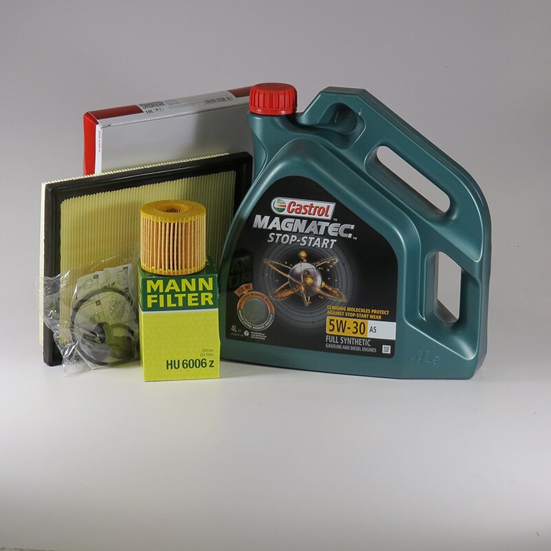 Kit schimb ulei CASTROL Magnatec 5W30, Toyota Auris 1 Hybrid, 1.8i, 99CP, 2012-prezent