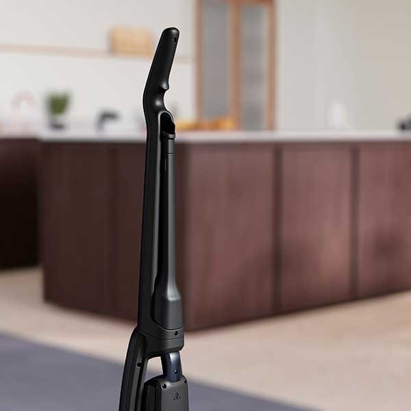 Aspirator vertical ELECTROLUX WELL Q7 WQ71-50IB, 0.35l, 21.6V, autonomie max 50 min, albastru inchis-negru