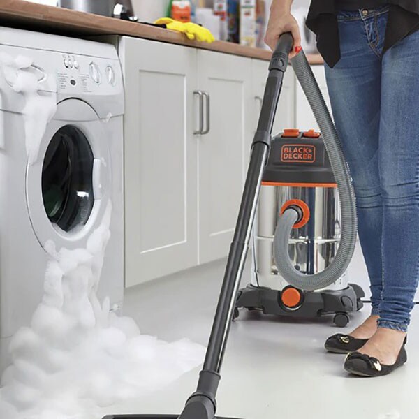 Aspirator umed/uscat BLACK & DECKER BXVC30XTDE, 30l, 1600W, 87.6dB, inox-negru