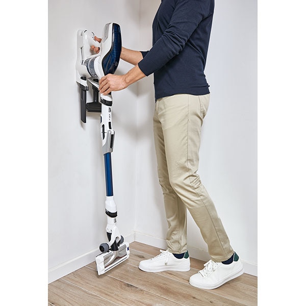 Aspirator vertical ROWENTA Air Force Flex 560 RH9471WO, 0.65l, 21.9V, autonomie max 35 min, tehnologie ciclonica, alb-albastru
