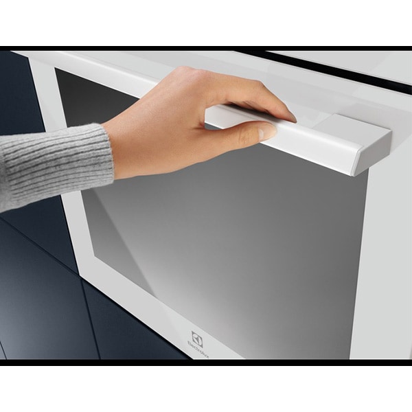Cuptor incorporabil ELECTROLUX EOE7C31V, Electric, Autocuratare catalitica, 72 l, Clasa A+, alb