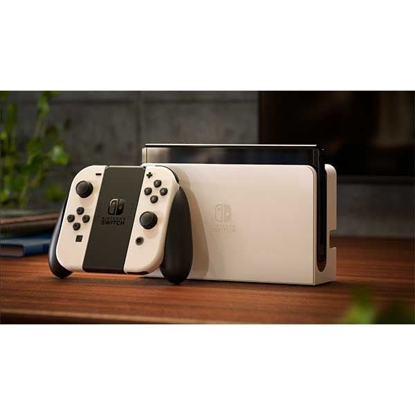 Consola NINTENDO Switch OLED White + Mario Kart 8 Deluxe Booster Pack +12 luni abonament NSO