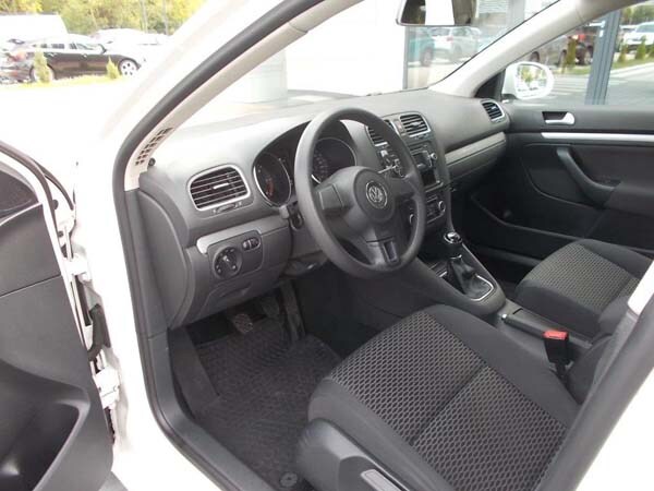 Volkswagen Golf VI 1.6 TDI, 105CP, EURO 5