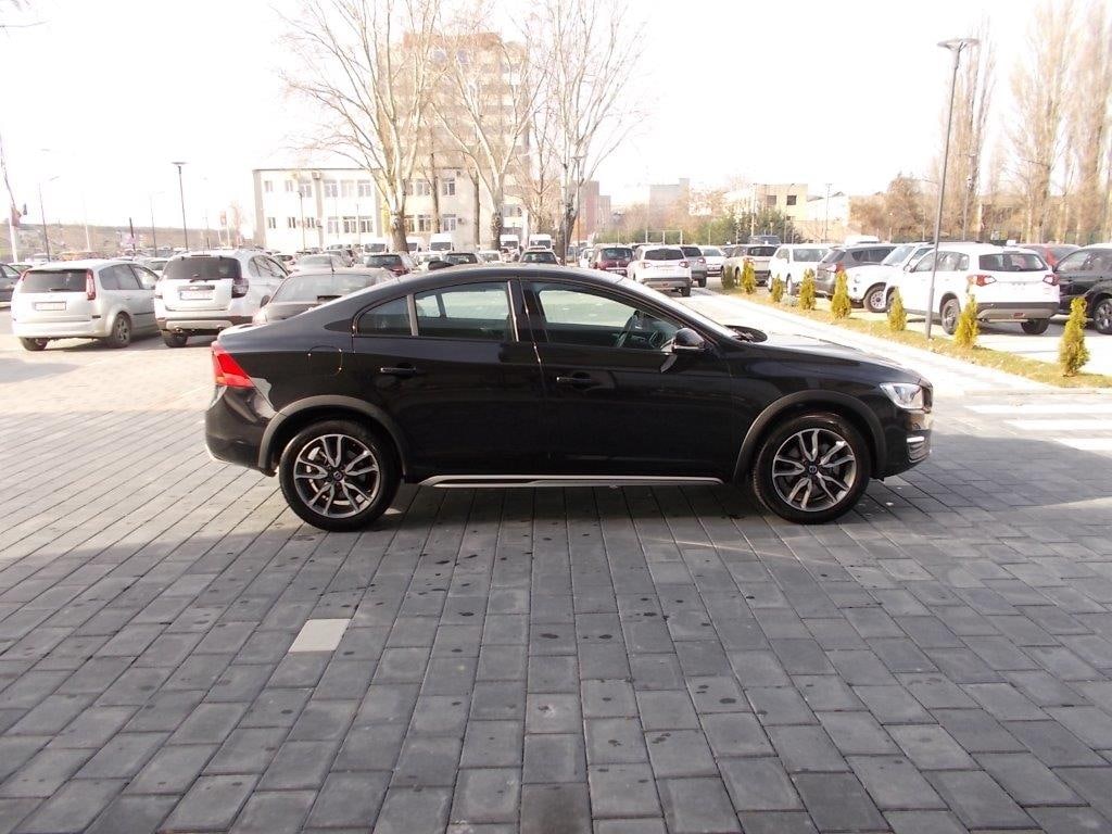 Volvo S60 Cross Country, 2.0 diesel, 150 cp