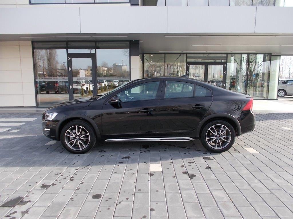 Volvo S60 Cross Country, 2.0 diesel, 150 cp