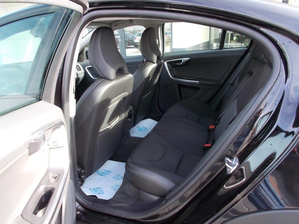 Volvo S60 Cross Country, 2.0 diesel, 150 cp