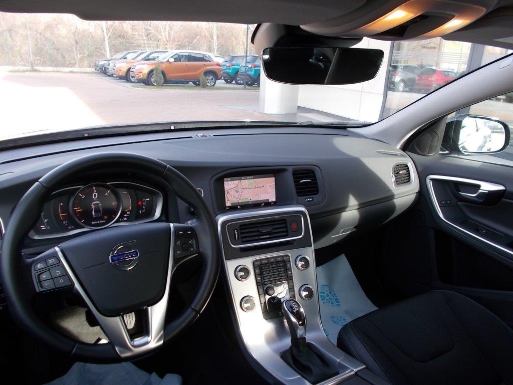 Volvo S60 Cross Country, 2.0 diesel, 150 cp