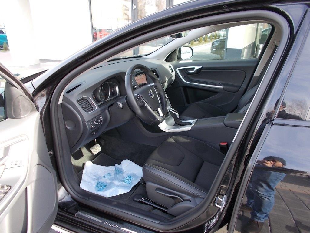 Volvo S60 Cross Country, 2.0 diesel, 150 cp