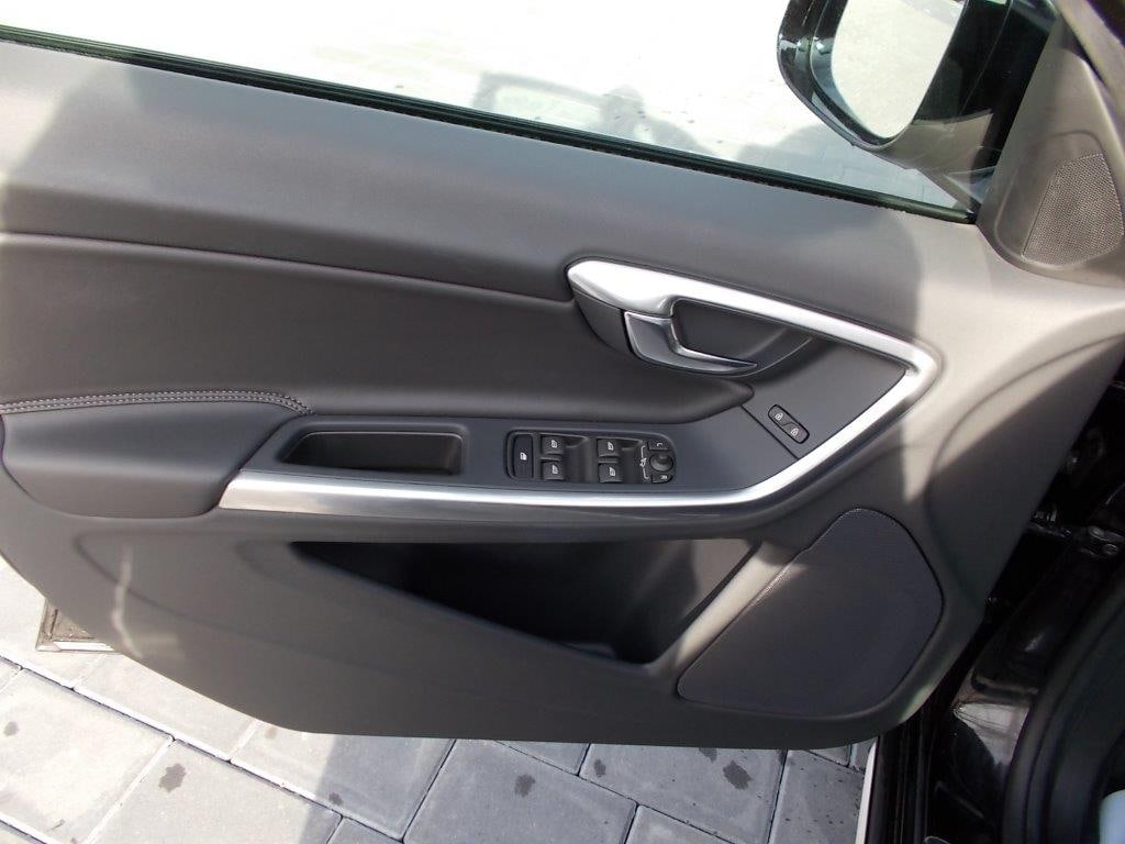 Volvo S60 Cross Country, 2.0 diesel, 150 cp