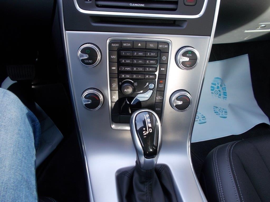 Volvo S60 Cross Country, 2.0 diesel, 150 cp