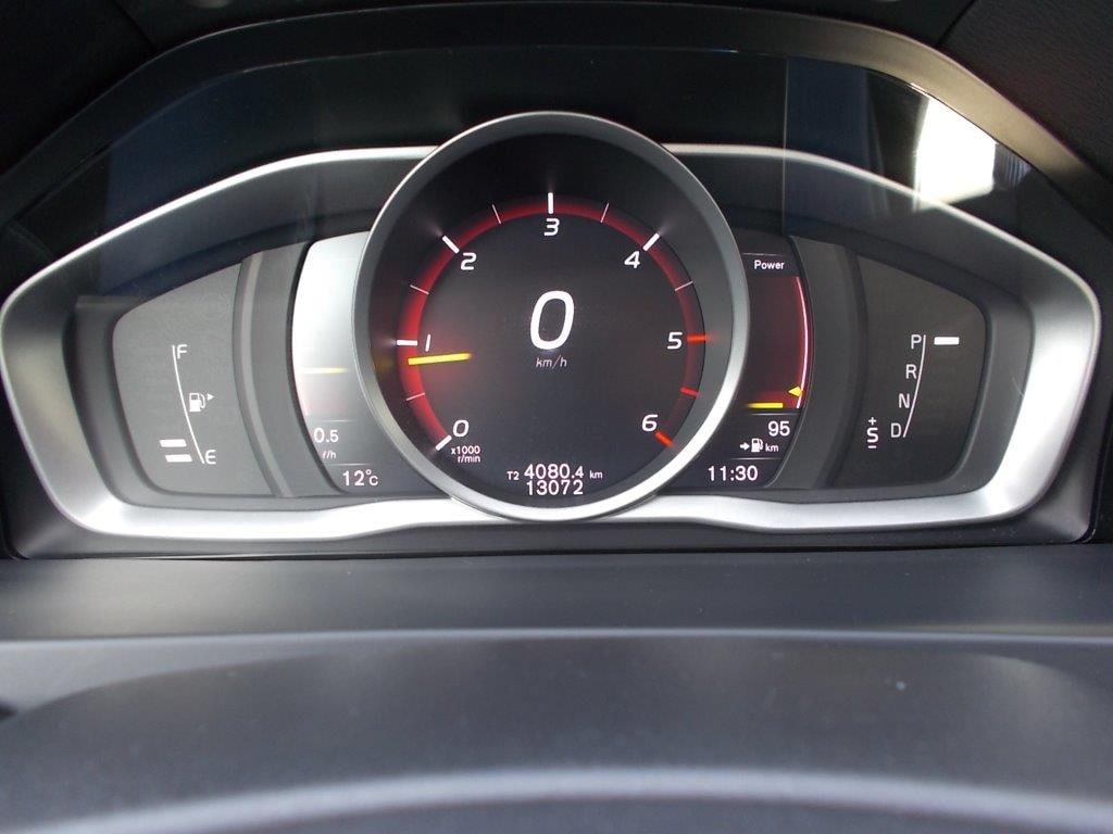 Volvo S60 Cross Country, 2.0 diesel, 150 cp