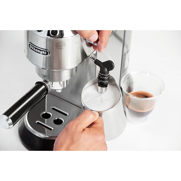 Barista pack DELONGHI ECKG6821.M, 1.1l, 1300W, 15 bar, sistem Cappuccino, argintiu-negru